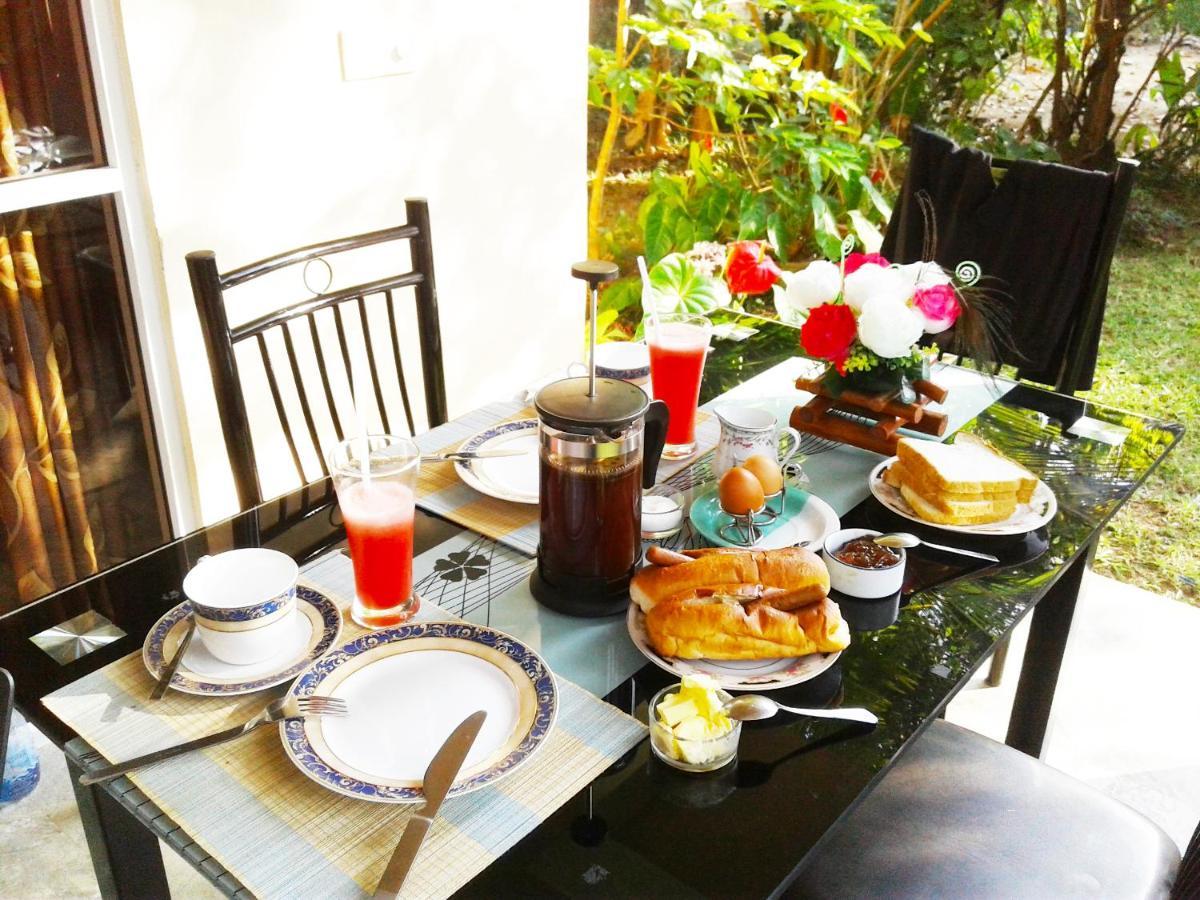 Kurulu Garden Hotel อาฮังกัลลา ภายนอก รูปภาพ